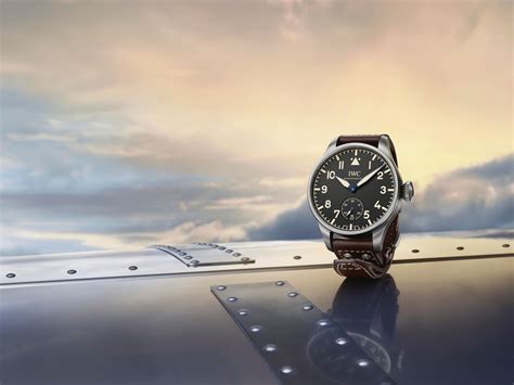 luxury aviator watches